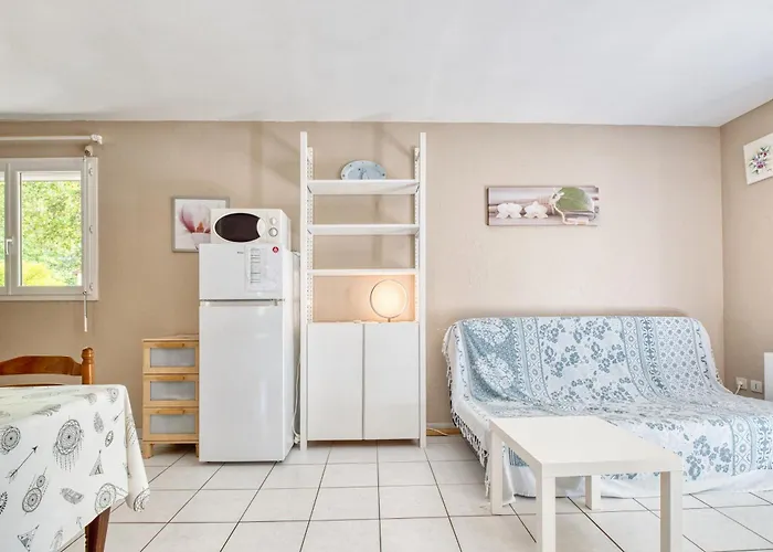 Holiday home Orchidee Salignac Eyvigues